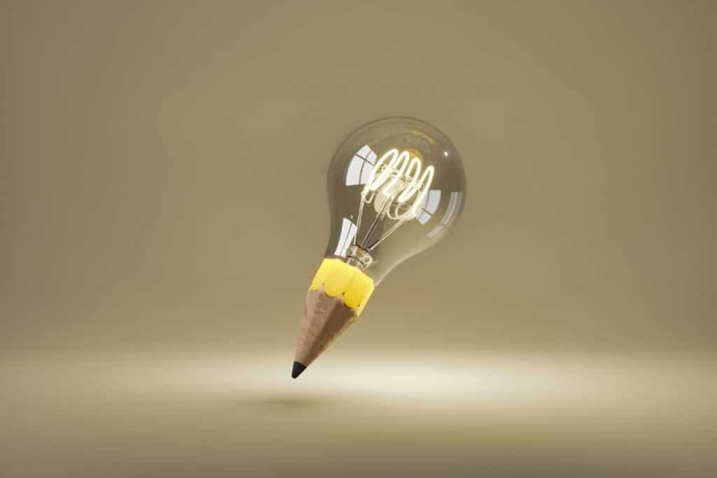 Light bulb with pencil base